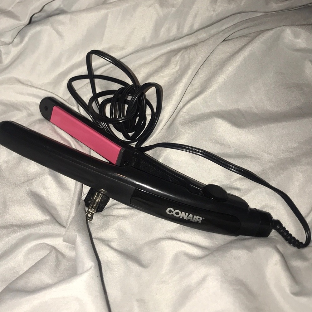 ConAir straightener